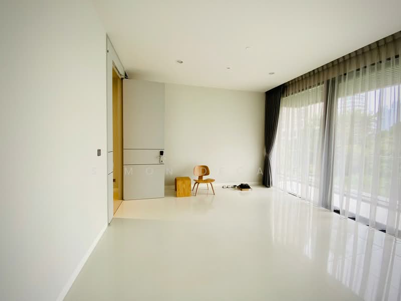 Vittorio 39, Bangkok, 8 Sukhumvit, Khlong Tan Nua, Watthana, Bangkok, 2 Bedrooms, 142 sqm, Condo For Sale, by Simon Decalf, 500371286 - DDproperty.com