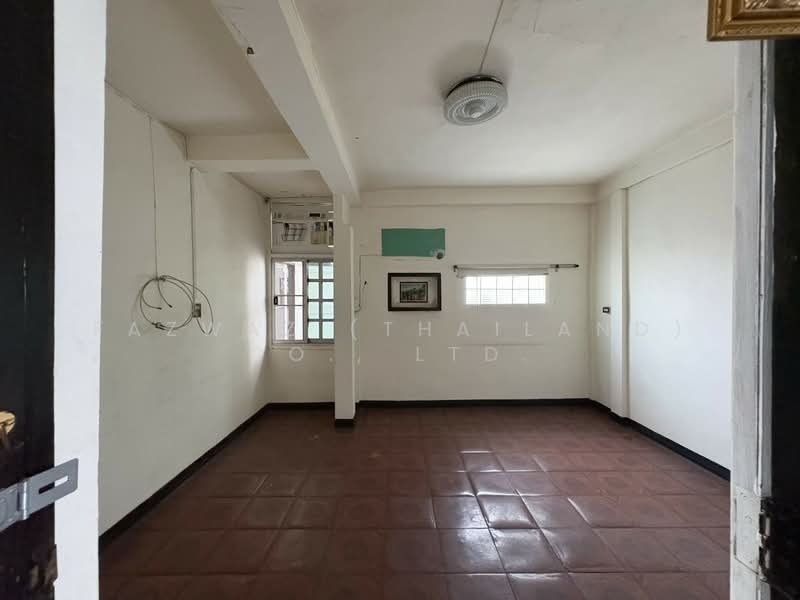 Spacious 3BR House for Rent in Sukhumvit 71, Khlong Tan Nuea Bangkok, Bangkok, Khlong Tan Nua, Watthana, Bangkok, 3 Bedrooms, 500 sqm, Single Detached House For Rent, by Fazwaz (Thailand) Co., Ltd., 500371287 - DDproperty.com