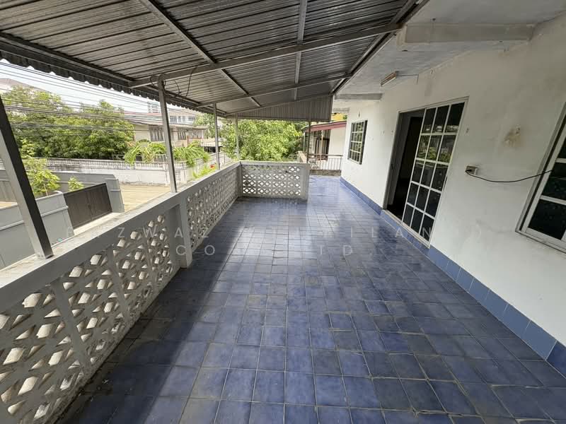 Spacious 3BR House for Rent in Sukhumvit 71, Khlong Tan Nuea Bangkok, Bangkok, Khlong Tan Nua, Watthana, Bangkok, 3 Bedrooms, 500 sqm, Single Detached House For Rent, by Fazwaz (Thailand) Co., Ltd., 500371287 - DDproperty.com