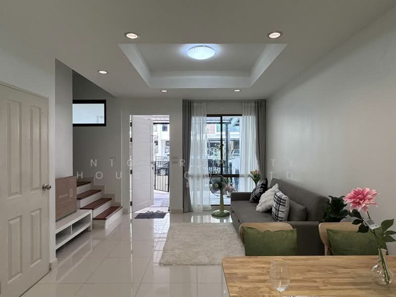 The Private Sukhumvit-Bangchak, Bangkok, 88 Sukhumvit 97/1 Alley, Bang Chak, Phra Khanong, Bangkok, 3 Bedrooms, 180 sqm, Townhouse For Rent, by NTG Property House Co.,Ltd., 500371302 - DDproperty.com