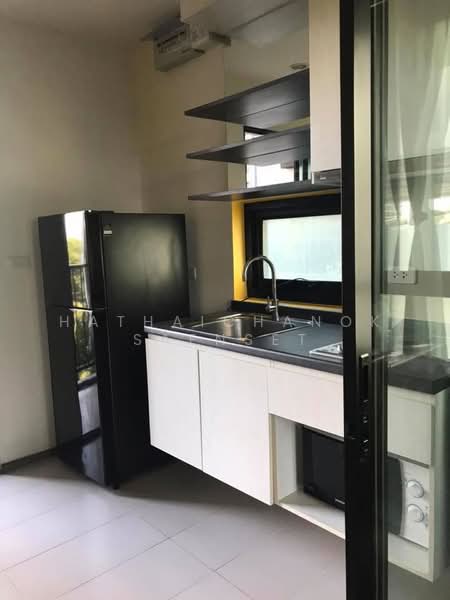 The Base Park West Sukhumvit 77, Bangkok, 11 Soi Sukhumvit 77 Sukhumvit Road, Phra Kanong Nua, Watthana, Bangkok, 1 Bedroom, 31 sqm, Condo For Rent, by Hathaichanok Saenset, 500371326 - DDproperty.com