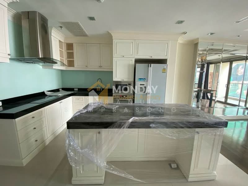 The Lakes, Bangkok, 123 Ratchadaphisek Road, Khlong Toei, Bangkok, 2 Bedrooms, 149 sqm, Condo For Sale, by Neeranuch Somprasong, 500371338 - DDproperty.com