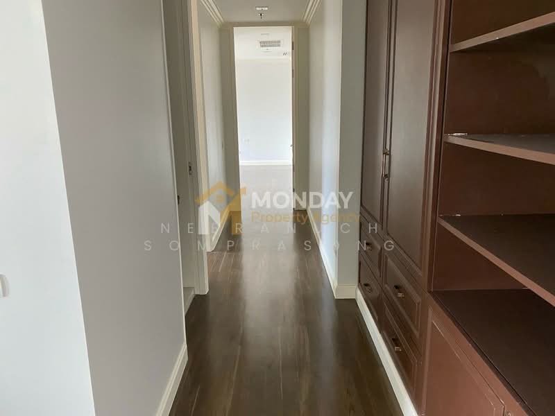 The Lakes, Bangkok, 123 Ratchadaphisek Road, Khlong Toei, Bangkok, 2 Bedrooms, 149 sqm, Condo For Sale, by Neeranuch Somprasong, 500371338 - DDproperty.com