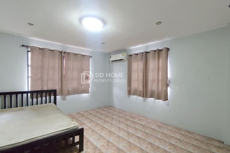 Baan Somchai Pattana, Nonthaburi, Soi Somchai Phatthana Village, Bang Kruai, Bang Kruai, Nonthaburi, 3 Bedrooms, 100 sqm, Townhouse For Sale, by ธวินันท์ มิ่งมงคล, 500371339 - DDproperty.com