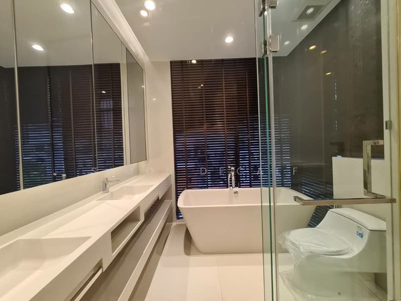 Vittorio 39, Bangkok, 8 Sukhumvit, Khlong Tan Nua, Watthana, Bangkok, 2 Bedrooms, 102 sqm, Condo For Rent, by Simon Decalf, 500371351 - DDproperty.com