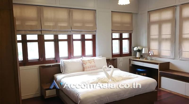 House with Private Pool, Fully Furnished in Sathorn (AA27817), Bangkok, Thung Maha Mek, Sathon, Bangkok, 4 Bedrooms, 400 sqm, Single Detached House For Rent, by บริษัท แอคคอม เอเซีย จำกัด, 500371363 - DDproperty.com