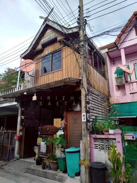 Townhouse 2-story 20 sq.wa 4 Beds 2 Baths, located on Soi Kamphaeng Phet 6 Laksi, Bangkok, กำแพงเพชร 6 ซอย 7 แยก 3-4, Thung Song Hong, Lak Si, Bangkok, 4 Bedrooms, 150 sqm, Townhouse For Sale, by Sirithong Saetang, 500371405 - DDproperty.com