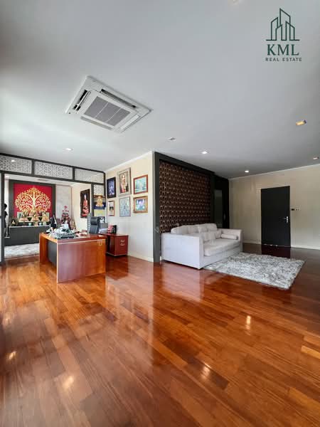 Home on Green Thanyathani, Pathum Thani, Villa Thanya Thani Village No. 5/221, Lat Sawai, Lam Luk Ka, Pathum Thani, 5 Bedrooms, 550 sqm, Single Detached House For Sale, by ดวงใจ ขะมาลา, 500371413 - DDproperty.com