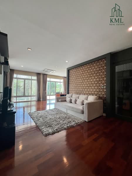Home on Green Thanyathani, Pathum Thani, Villa Thanya Thani Village No. 5/221, Lat Sawai, Lam Luk Ka, Pathum Thani, 5 Bedrooms, 550 sqm, Single Detached House For Sale, by ดวงใจ ขะมาลา, 500371413 - DDproperty.com