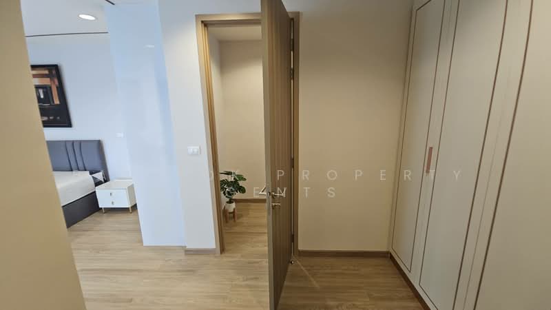 Sathorn 111, Bangkok, Thung Maha Mek, Sathon, Bangkok, 3 Bedrooms, 208 sqm, Condo For Rent, by BANGKOK PROPERTY AGENTS, 500371432 - DDproperty.com