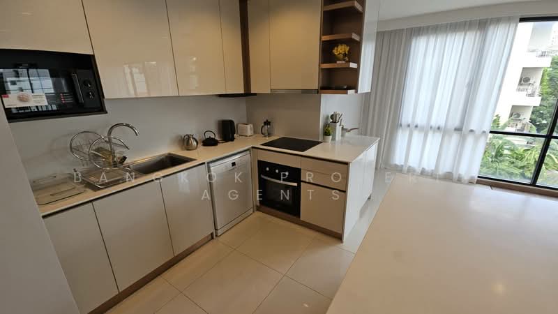 Sathorn 111, Bangkok, Thung Maha Mek, Sathon, Bangkok, 3 Bedrooms, 208 sqm, Condo For Rent, by BANGKOK PROPERTY AGENTS, 500371432 - DDproperty.com