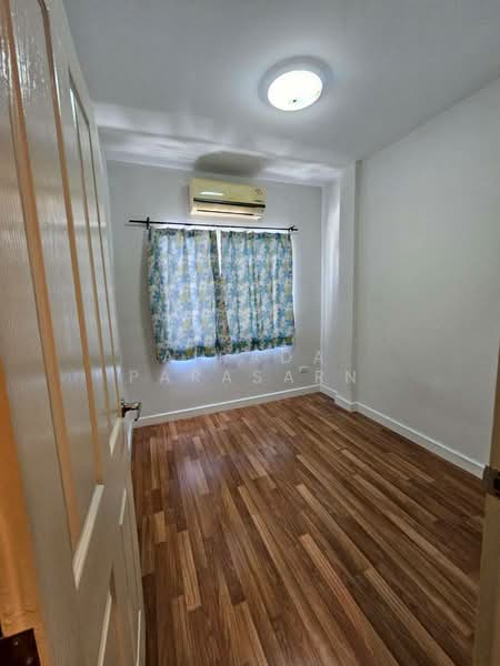 The Metro RamKhamHaeng, Bangkok, Thap Chang, Saphan Sung, Bangkok, 3 Bedrooms, 130 sqm, Townhouse For Rent, by Airada Parasarn, 500371434 - DDproperty.com