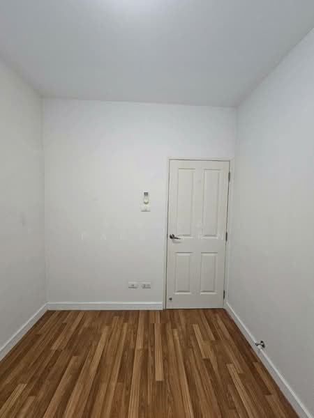 The Metro RamKhamHaeng, Bangkok, Thap Chang, Saphan Sung, Bangkok, 3 Bedrooms, 130 sqm, Townhouse For Rent, by Airada Parasarn, 500371434 - DDproperty.com