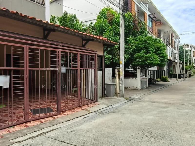 Sixnature Kalapaphruek, Bangkok, Kanlapaphruek Road, Bang Khae, Bangkok, 3 Bedrooms, 215 sqm, Townhouse For Sale, by The Best Property อัง, 500371435 - DDproperty.com