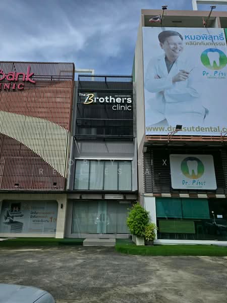 อาคารพาณิชย์ 3.5 ชั้น ติด MRT รัชดาภิเษก, Bangkok, รัชดาภิเษก, Din Daeng, Bangkok, , 172 sqm, Shophouse For Rent, by Forty-Six Real Estate Group, 500371437 - DDproperty.com