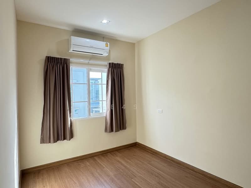 Golden Town Sukhumvit-Bearing Station, Samut Prakan, Soi Tesabansamrongtai 6, Sam Rong, Phra Pra Daeng, Samut Prakan, 4 Bedrooms, 117 sqm, Townhouse For Sale, by Home4Sale, 500371442 - DDproperty.com