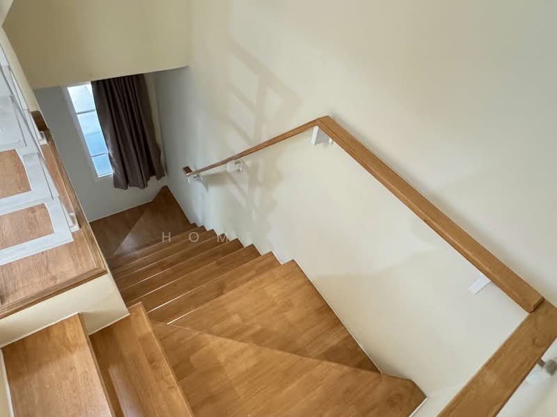 Golden Town Sukhumvit-Bearing Station, Samut Prakan, Soi Tesabansamrongtai 6, Sam Rong, Phra Pra Daeng, Samut Prakan, 4 Bedrooms, 117 sqm, Townhouse For Sale, by Home4Sale, 500371442 - DDproperty.com