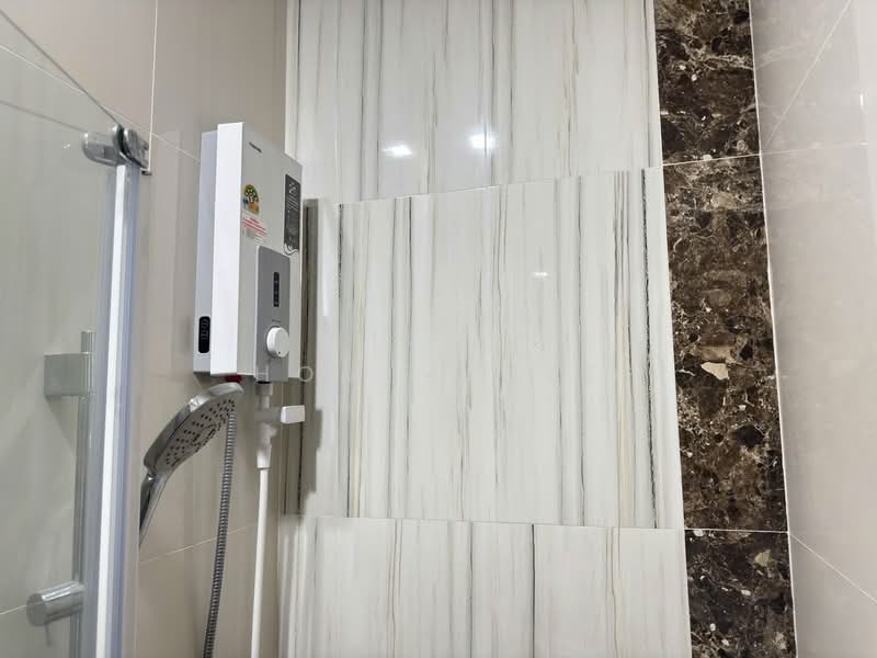 Golden Town Sukhumvit-Bearing Station, Samut Prakan, Soi Tesabansamrongtai 6, Sam Rong, Phra Pra Daeng, Samut Prakan, 4 Bedrooms, 117 sqm, Townhouse For Sale, by Home4Sale, 500371442 - DDproperty.com