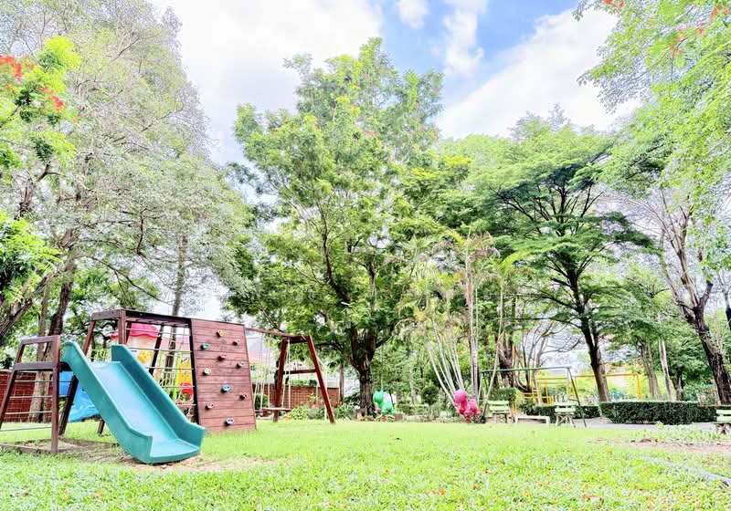Laddarom Rattanathibet, Nonthaburi, Rattanathibet Road, Sai Ma, Muang Nonthaburi, Nonthaburi, 4 Bedrooms, 200 sqm, Single Detached House For Sale, by ศิริเพ็ญ ทองอ่อน, 500371472 - DDproperty.com