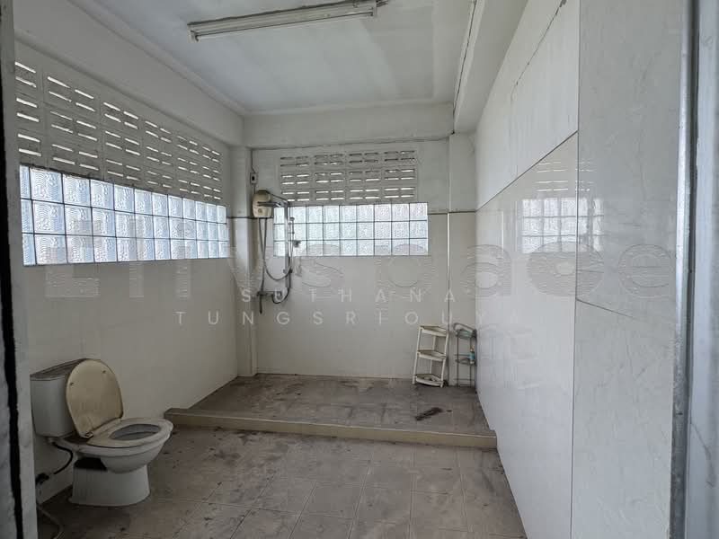 4.5-Storey Commercial Building, Bangkok, ประชาอุทิศ 27, Rat Burana, Bangkok, , 488 sqm, Shophouse For Rent, by Suthana Tungsriouya, 500371498 - DDproperty.com