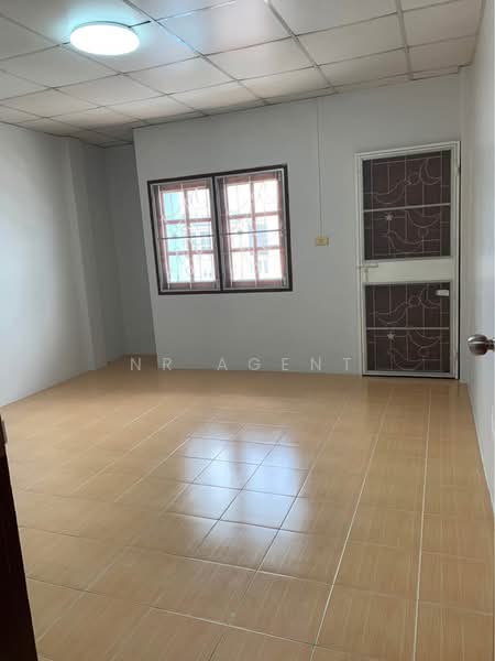 หมู่บ้านไพโรจน์ บางนา, Bangkok, Bang Na Nuea, Bang Na, Bangkok, 4 Bedrooms, 170 sqm, Townhouse For Sale, by NR AGENT, 500371503 - DDproperty.com