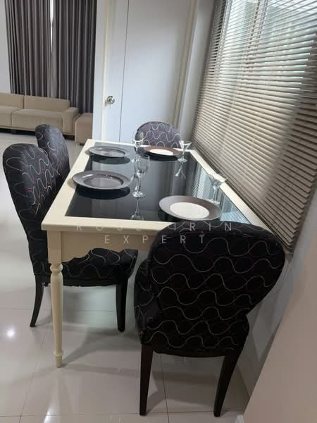 Perfect Place Ramkhamhaeng 164, Bangkok, Soi Ramkhamhaeng 164, Saphan Sung, Bangkok, 6 Bedrooms, 300 sqm, Single Detached House For Rent, by Rosesirin Expert, 500371535 - DDproperty.com