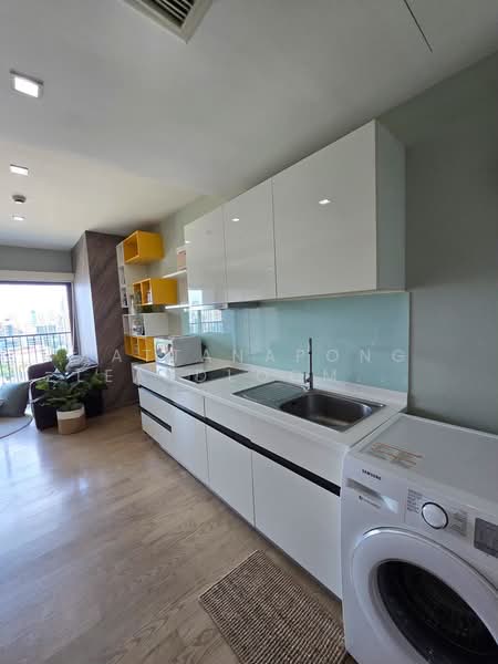 Noble Remix, Bangkok, 772 Soi Sukhumvit 36, Sukhumvit Road, Khong Tan, Khlong Toei, Bangkok, 1 Bedroom, 42 sqm, Condo For Rent, by Rattanapong Leardloompleephan, 500371538 - DDproperty.com