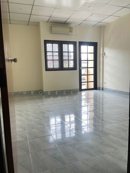 Ketnuti Garden Ladprao, Bangkok, Soi Ladprao 94, Phlapphla, Wang Thonglang, Bangkok, 4 Bedrooms, 165 sqm, Townhouse For Rent, by Rosesirin Expert, 500371539 - DDproperty.com