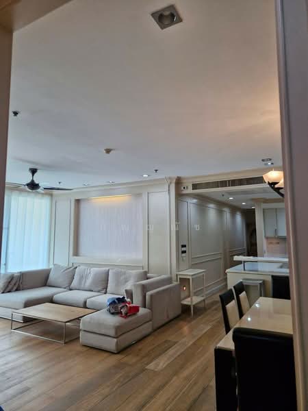 The Royal Saladaeng, Bangkok, 79 Saladaeng Road, Silom, Bang Rak, Bangkok, 3 Bedrooms, 213 sqm, Condo For Rent, by กัญญณัช, 500371542 - DDproperty.com
