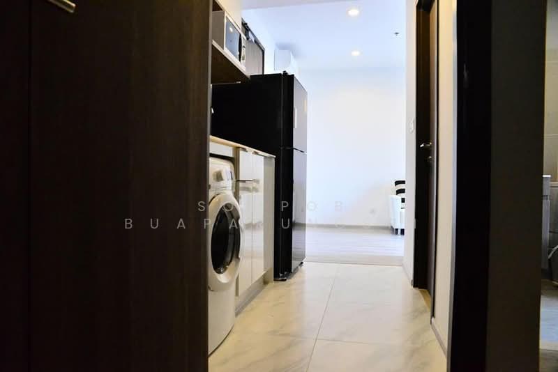 IDEO Mobi Asoke, Bangkok, New Petchaburi Road, Bang Kapi, Huai Khwang, Bangkok, 1 Bedroom, 35 sqm, Condo For Rent, by Sompob Buaparungsri, 500371552 - DDproperty.com