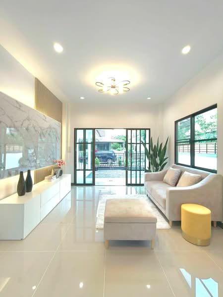 หมู่บ้านเต็มสิริพาร์ค 2 ถนนมิตรไมตรี เขตหนองจอก, Bangkok, มิตรไมตรี, Khu Fang Nua, Nong Chok, Bangkok, 4 Bedrooms, 200 sqm, Single Detached House For Sale, by นภัสศรณ์ วงศ์สินไทยกร (นันท์), 500371640 - DDproperty.com