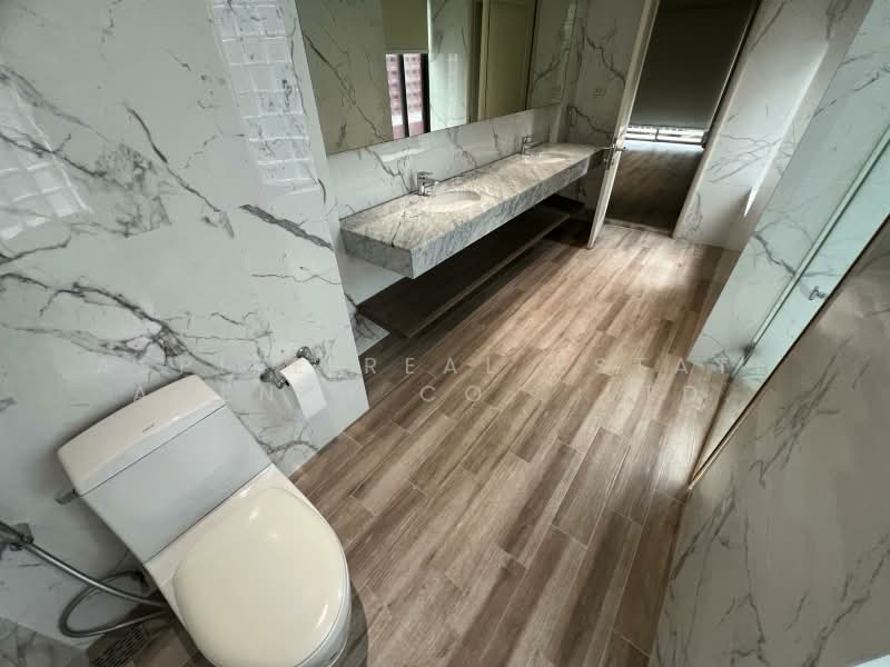Chidlom Place, Bangkok, 6/2 Chit Lom Alley, Lumphini, Pathum Wan, Bangkok, 3 Bedrooms, 279 sqm, Condo For Rent, by Aspire Real Estate Agency Co., Ltd., 500371674 - DDproperty.com