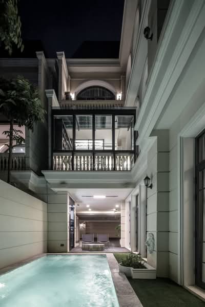 บ้านเดี่ยว เอกมัย 22 ถนนสุขุมวิท 63 พื้นที่ใช้สอย 500 ตร.ม. ใกล้ BTS เอกมัย และ EmQuartier, Bangkok, Khlong Tan Nua, Watthana, Bangkok, 3 Bedrooms, 500 sqm, Single Detached House For Sale, by คุณ ณิชาภา, 500371702 - DDproperty.com