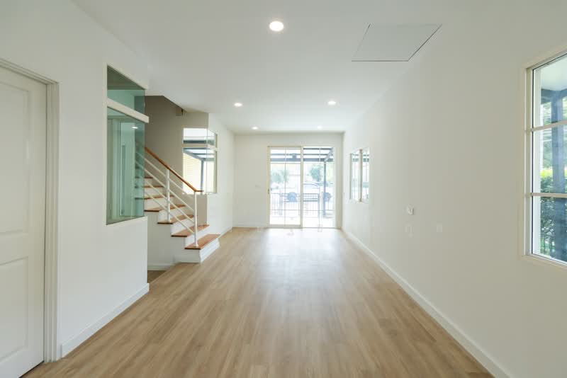 Golden Town Onnut-Pattanakarn, Bangkok, 199 Soi On Nut 65 Yeak 14, Prawet, Bangkok, 4 Bedrooms, 108 sqm, Townhouse For Sale, by Tharnavee Tharnasetthadakul, 500371712 - DDproperty.com