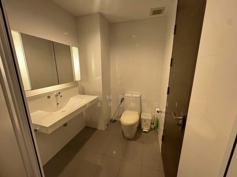 Rhythm Ratchada, Bangkok, 558 Ratchadaphisek Road, Samsen Nok, Huai Khwang, Bangkok, 1 Bedroom, 47 sqm, Condo For Rent, by Sompob Buaparungsri, 500371726 - DDproperty.com