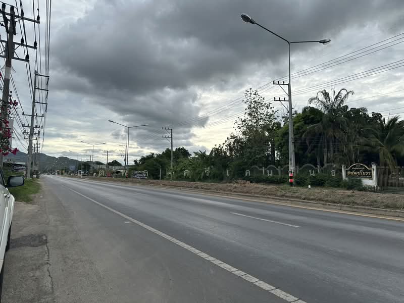 ขายที่ดินพร้อมสิ่งปลูกสร้าง 2 ไร่ 238 ตร.ว. ติดถนนแสงชูโต 4 เลน ห่างสี่แยกแก่งเสี้ยนเพียง 3 กม, Kanchanaburi, Kaeng Sian, Muang Kanchanaburi, Kanchanaburi, , 4,152 sqm, Land For Sale, by Kittaphol Srikenkhant, 500371775 - DDproperty.com