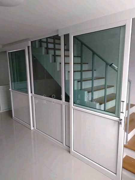 Metro Biz Town Bangna, Samut Prakan, Soi ABAC, Bangna-Trad Road, Bang Sao Thong, Bang Sao Thong, Samut Prakan, 2 Bedrooms, 197 sqm, Townhouse For Sale, by Connex Property, 500371793 - DDproperty.com