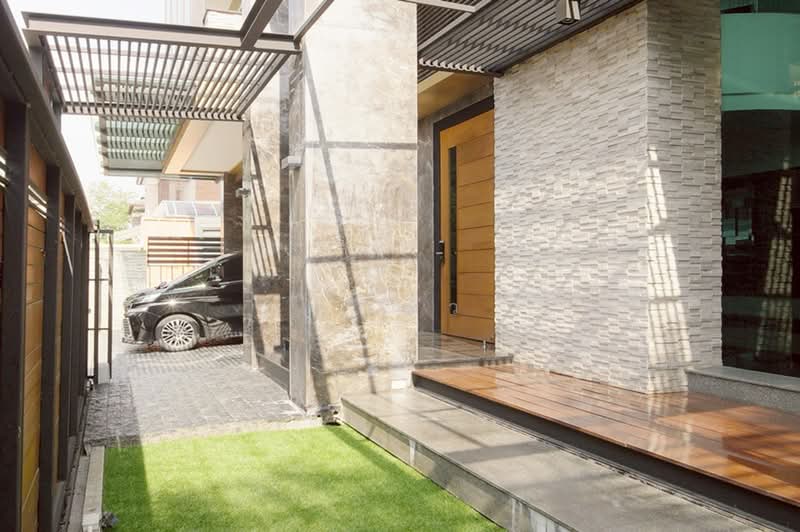 Grand Bangkok Boulevard Kaset-Nawamin, Bangkok, Khlong Kum, Bueng Kum, Bangkok, 4 Bedrooms, 367 sqm, Single Detached House For Sale, by คุณมิว, 500371802 - DDproperty.com