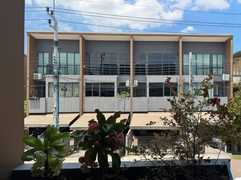 Baan Klang Muang Sukhumvit-Onnut : บ้านกลางเมือง สุขุมวิท อ่อนนุช, กรุงเทพ, Soi On Nut 70/1, ประเวศ, กรุงเทพ, 143 ตร.ม., ทาวน์เฮ้าส์ ขาย, โดย HOME Real Estate Service, 500371854 - DDproperty.com