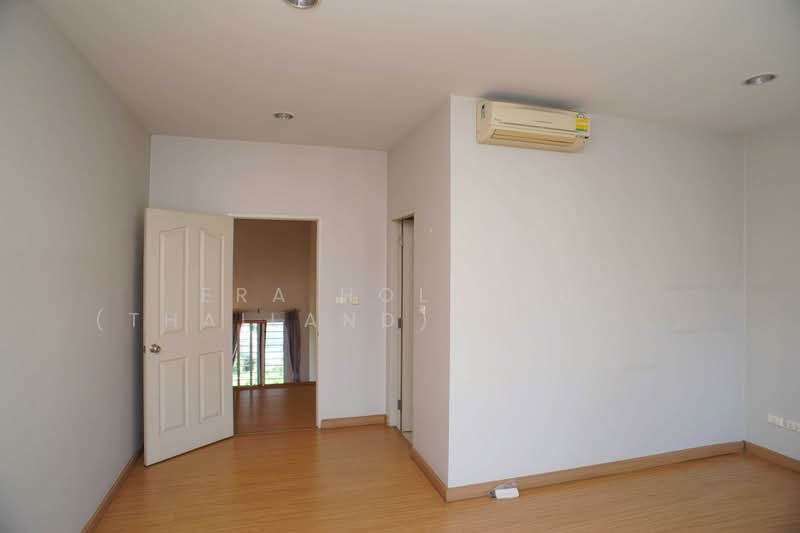 Baan Klang Muang The Royal Monaco Srinakarin-Pattanakarn, Bangkok, Rama 9 Road, Soi 43, Suan Luang, Bangkok, 3 Bedrooms, 180 sqm, Townhouse For Sale, by ERA Holding (Thailand) Co., Ltd., 500371871 - DDproperty.com