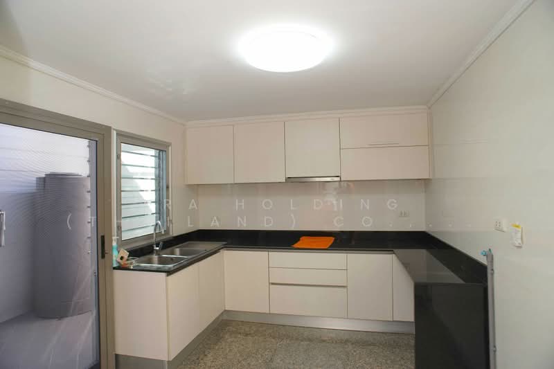 Baan Klang Muang The Royal Monaco Srinakarin-Pattanakarn, Bangkok, Rama 9 Road, Soi 43, Suan Luang, Bangkok, 3 Bedrooms, 180 sqm, Townhouse For Sale, by ERA Holding (Thailand) Co., Ltd., 500371871 - DDproperty.com