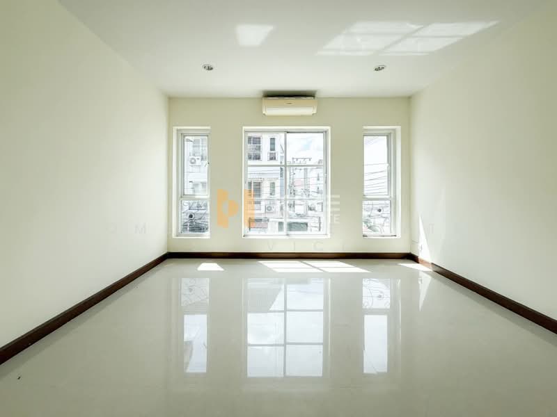 Modern Town Ekkachai 46, Bangkok, Soi Ekkachai 46, Bang Bon, Bangkok, 3 Bedrooms, 160 sqm, Single Detached House For Sale, by HOME Real Estate Service, 500371873 - DDproperty.com