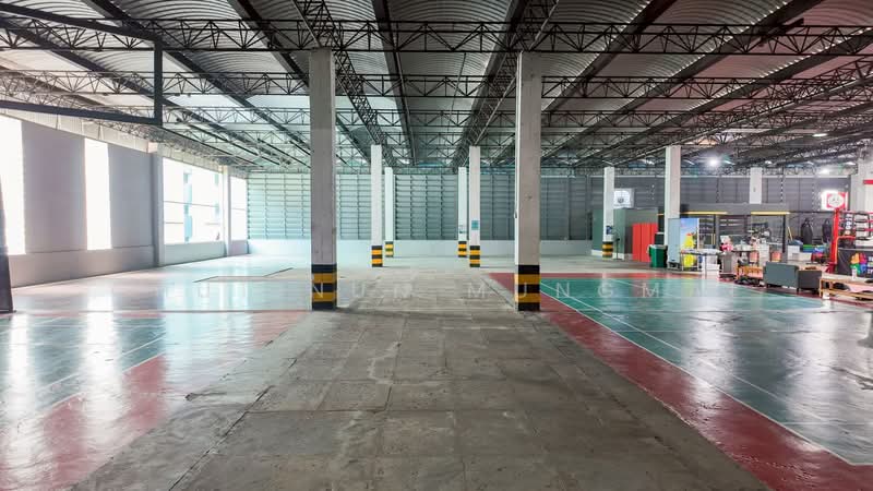 Space for Rent High-Ceiling in Prime Nana Ideal for Sport Club, Paddle Court, Pickleball, Bangkok, Khlong Tan Nua, Watthana, Bangkok, , 611 sqm, Retail Space For Rent, by Chutinun Mungmai, 500371877 - DDproperty.com