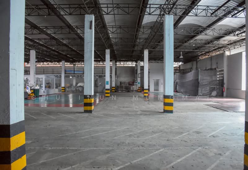 Space for Rent High-Ceiling in Prime Nana Ideal for Sport Club, Paddle Court, Pickleball, Bangkok, Khlong Tan Nua, Watthana, Bangkok, , 611 sqm, Retail Space For Rent, by Chutinun Mungmai, 500371877 - DDproperty.com