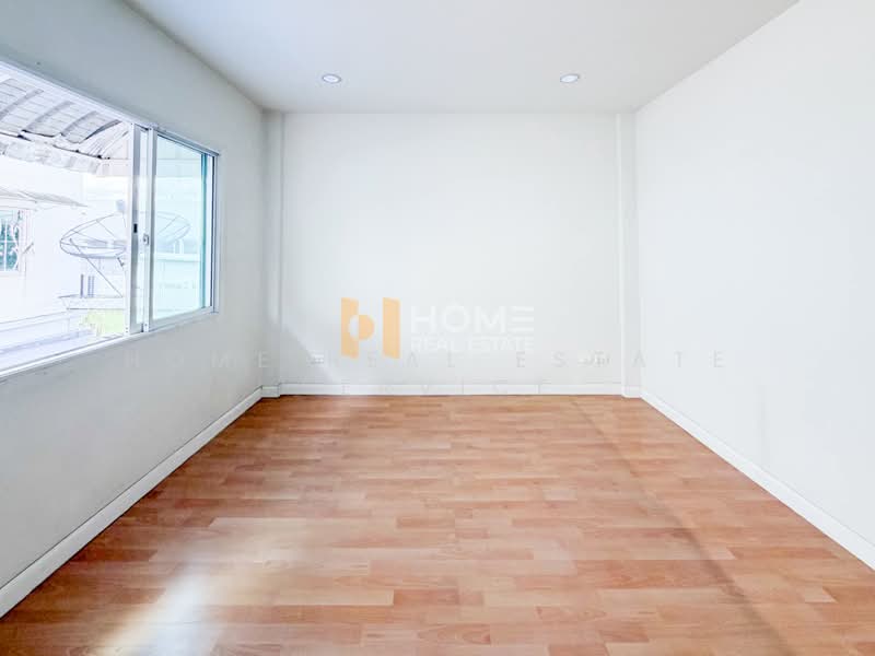 Prinyaluck Light Wongwan - Sathorn, Bangkok, Bang Khae, Bangkok, 4 Bedrooms, 150 sqm, Townhouse For Sale, by HOME Real Estate Service, 500371891 - DDproperty.com