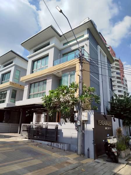 Detached house / home office 3-story (corner plot) Soi Ratchadaphisek 30, Chatuchak, Bangkok, รัชดาภิเษก 30, Chan Kasem, Chatuchak, Bangkok, 3 Bedrooms, 250 sqm, Single Detached House For Sale, by Sirithong Saetang, 500371919 - DDproperty.com