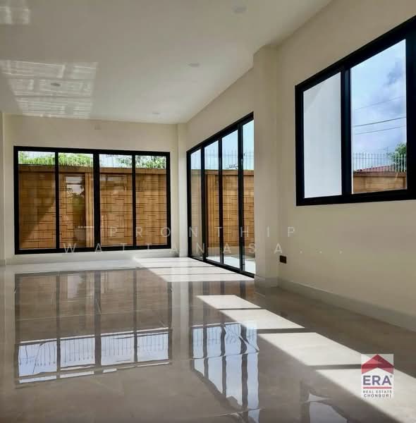 บ้านเดี่ยว2ชั้น ใจกลางเมืองชลบุรี Private 33 ราคาดีที่สุดในโครงการ เพียง 7.49 ล้าน, Chon Buri (Pattaya), , Ban Suan, Muang Chon Buri, Chon Buri (Pattaya), 3 Bedrooms, 256 sqm, Single Detached House For Sale, by Pronthip Wattanasatiengul, 500371945 - DDproperty.com