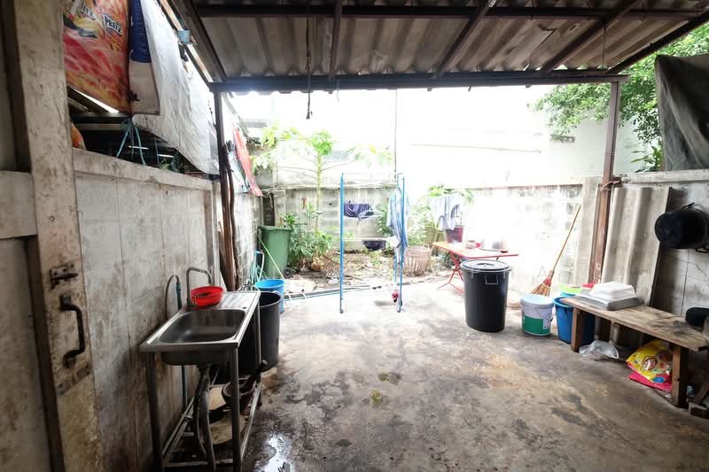 ตึกแถว 3.5 ชั้น ตรงข้ามบิ๊กซี ปทุมธานี, Pathum Thani, Ban Zhang, Muang Pathum Thani, Pathum Thani, , 200 sqm, Shophouse For Sale, by Vimon Boodpha, 500371947 - DDproperty.com