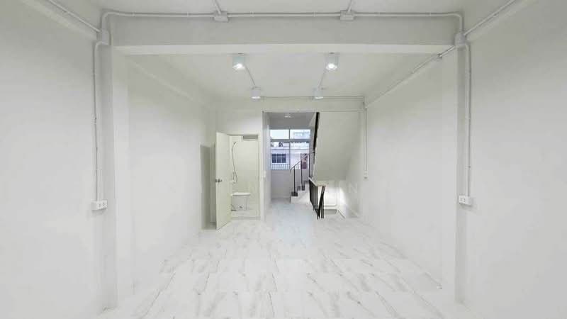 Commercial Building for Rent Near BTS Saint Louis – 600 m (SPSJP437), Bangkok, ซอย สาทร 11, Yan Nawa, Sathon, Bangkok, , 180 sqm, Shophouse For Rent, by Khun Jane, 500371950 - DDproperty.com