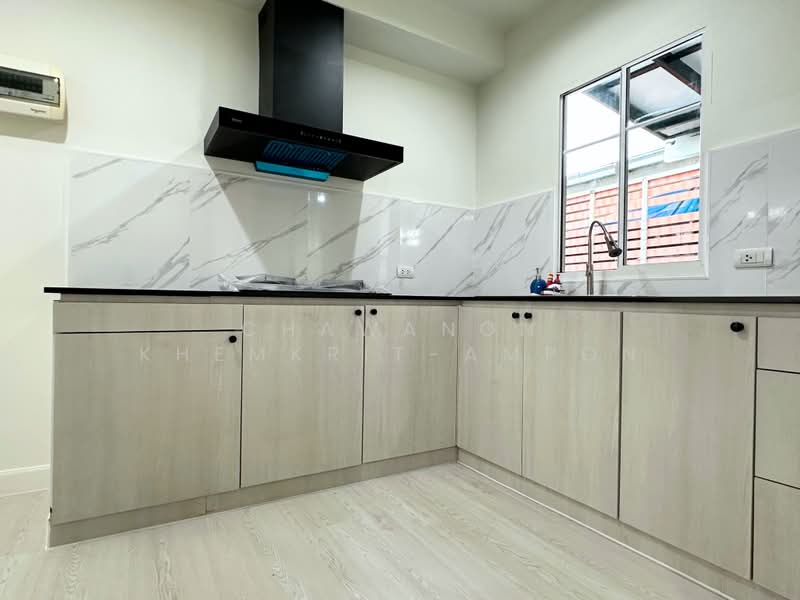 PASSORN PRESTIGE RANGSIT – KLONG 2, Pathum Thani, Prachathipat, Thanyaburi, Pathum Thani, 4 Bedrooms, 180 sqm, Single Detached House For Sale, by Chawanon Khemrergampon, 500371951 - DDproperty.com